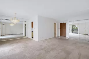 6340 Americana Dr, Willowbrook, IL 60527 - Photo 10