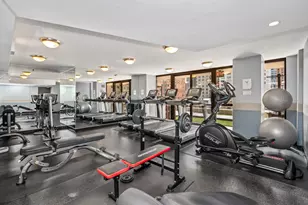33 W Delaware Pl, Chicago, IL 60610 - Photo 14