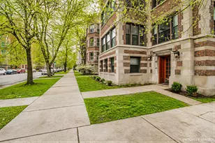 1347 E Hyde Park Blvd, Chicago, IL 60615 - Photo 2