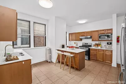 1347 E Hyde Park Boulevard #3, Chicago, IL 60615 - Photo 12