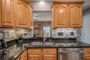 20533 S Graceland Ln, Frankfort, IL 60423 - Photo 8