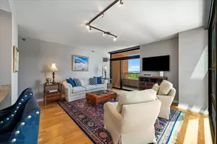 1160 S Michigan Ave, Chicago, IL 60605 - Photo 8