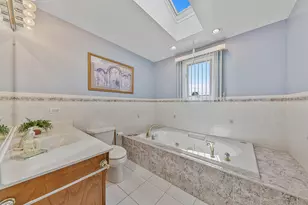 12912 W Playfield Dr, Crestwood, IL 60418 - Photo 14