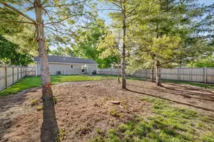 209 N Pine St, Gardner, IL 60424 - Photo 24