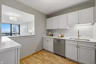 1636 N Wells St, Chicago, IL 60614 - Photo 6