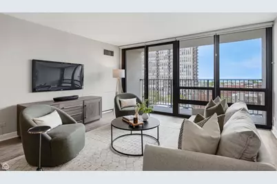 1636 N Wells Street #1011, Chicago, IL 60614 - Photo 4