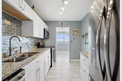 6301 N Sheridan Road #11L, Chicago, IL 60660 - Photo 10