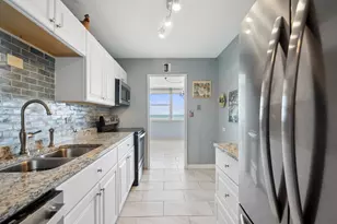 6301 N Sheridan Rd, Chicago, IL 60660 - Photo 10