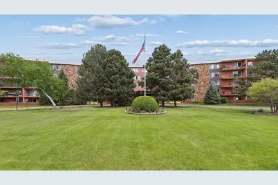 18 E Old Willow Road #504N, Prospect Heights, IL 60070 - Photo 1