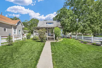 12 S Walnut Street, Villa Grove, IL 61956 - Photo 40