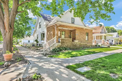 12 S Walnut Street, Villa Grove, IL 61956 - Photo 4