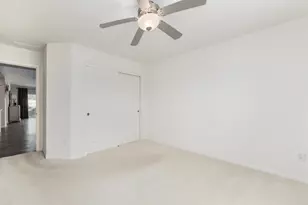 628 Florence St, Hampshire, IL 60140 - Photo 14