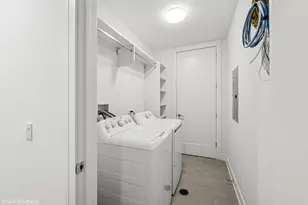 434 W Melrose St, Chicago, IL 60657 - Photo 12