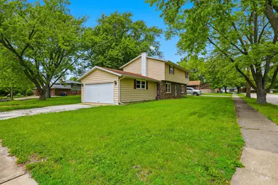 855 Stonewall Drive, Bourbonnais, IL 60914 - Photo 2