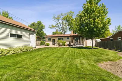 805 E Ironwood Drive, Mount Prospect, IL 60056 - Photo 22