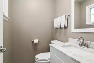 805 E Ironwood Dr, Mount Prospect, IL 60056 - Photo 8