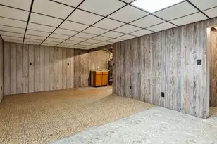 320 E Marshall St, Belvidere, IL 61008 - Photo 26