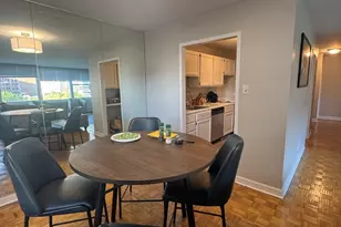 336 W Wellington Ave, Chicago, IL 60657 - Photo 8