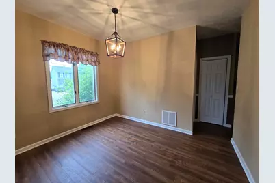 210 W Morris Street, Morrison, IL 61270 - Photo 4