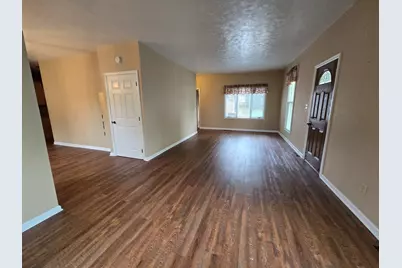 210 W Morris Street, Morrison, IL 61270 - Photo 2