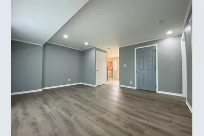 1403 N Sauk Lane, Mount Prospect, IL 60056 - Photo 2