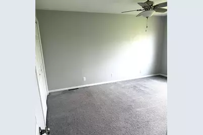 3149 E 24th Road #4, Marseilles, IL 61341 - Photo 6