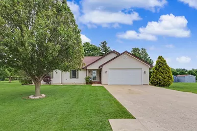 296 N 070 East Road, Loda, IL 60948 - Photo 1