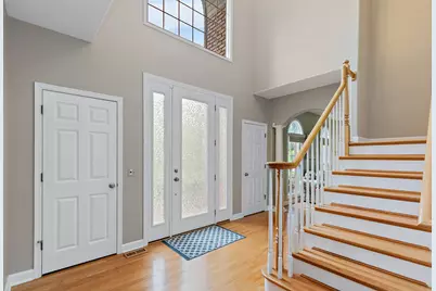 2212 Glouceston Lane, Naperville, IL 60564 - Photo 2