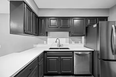 907 Colony Drive, Davenport, IA 52806 - Photo 12