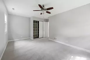 890 Norman Dr, Hoffman Estates, IL 60192 - Photo 34