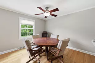 890 Norman Dr, Hoffman Estates, IL 60192 - Photo 16
