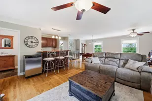 890 Norman Dr, Hoffman Estates, IL 60192 - Photo 12