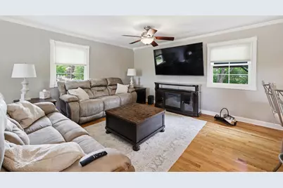 890 Norman Drive, Hoffman Estates, IL 60192 - Photo 20