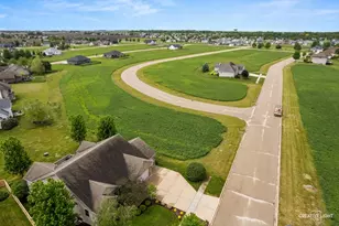 724 Emanuel Ln, Sycamore, IL 60178 - Photo 34