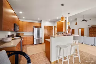 724 Emanuel Ln, Sycamore, IL 60178 - Photo 10