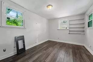 11000 S Normal Ave, Chicago, IL 60628 - Photo 18