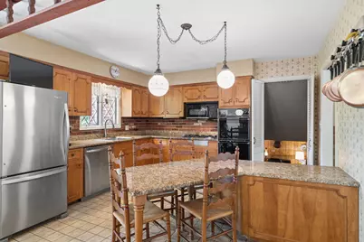 23W081 Red Oak Drive, Glen Ellyn, IL 60137 - Photo 4
