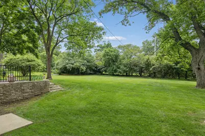 23W081 Red Oak Drive, Glen Ellyn, IL 60137 - Photo 20