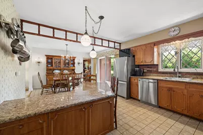 23W081 Red Oak Drive, Glen Ellyn, IL 60137 - Photo 6
