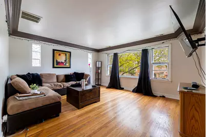 7118 S Mozart Street, Chicago, IL 60629 - Photo 2