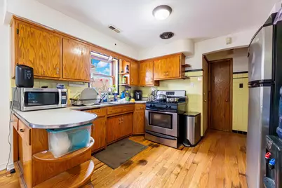 7118 S Mozart Street, Chicago, IL 60629 - Photo 4