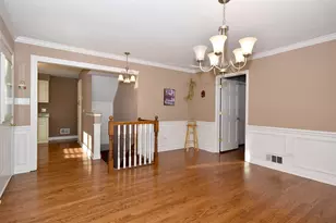 171 E Hale St, Elmhurst, IL 60126 - Photo 6