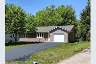216 Bounty Drive NE, Poplar Grove, IL 61065 - Photo 2