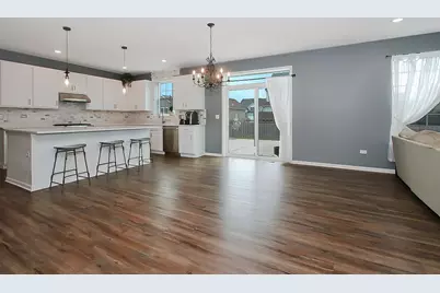 3617 Emerald Road, Elgin, IL 60124 - Photo 2