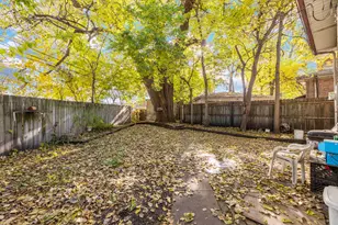 8129 S Cornell Ave, Chicago, IL 60617 - Photo 20