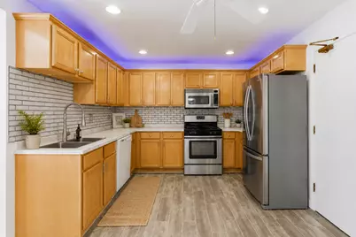 8828 N Leslie Lane #104D, Des Plaines, IL 60016 - Photo 2