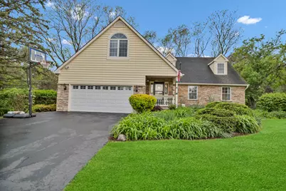 38W643 Bittersweet Lane, Elgin, IL 60124 - Photo 2