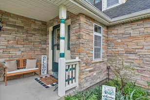 38W643 Bittersweet Ln, Elgin, IL 60124 - Photo 4