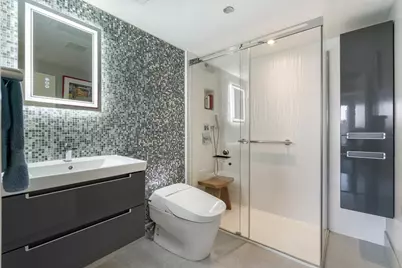 161 E Chicago Avenue #33B, Chicago, IL 60611 - Photo 12
