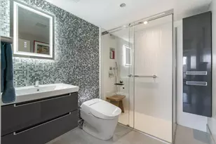 161 E Chicago Ave, Chicago, IL 60611 - Photo 12